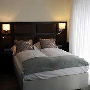 Hotel City, Colonia